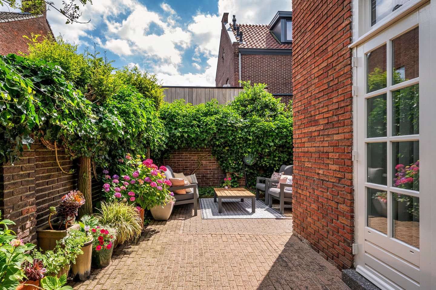 Photo 59 of Hertog Reinoudsingel 154