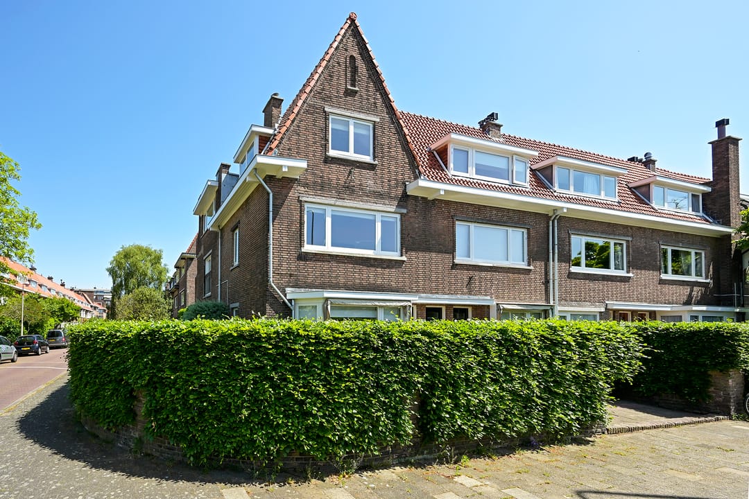 Photo 2 of Van Hoytemastraat 1-F