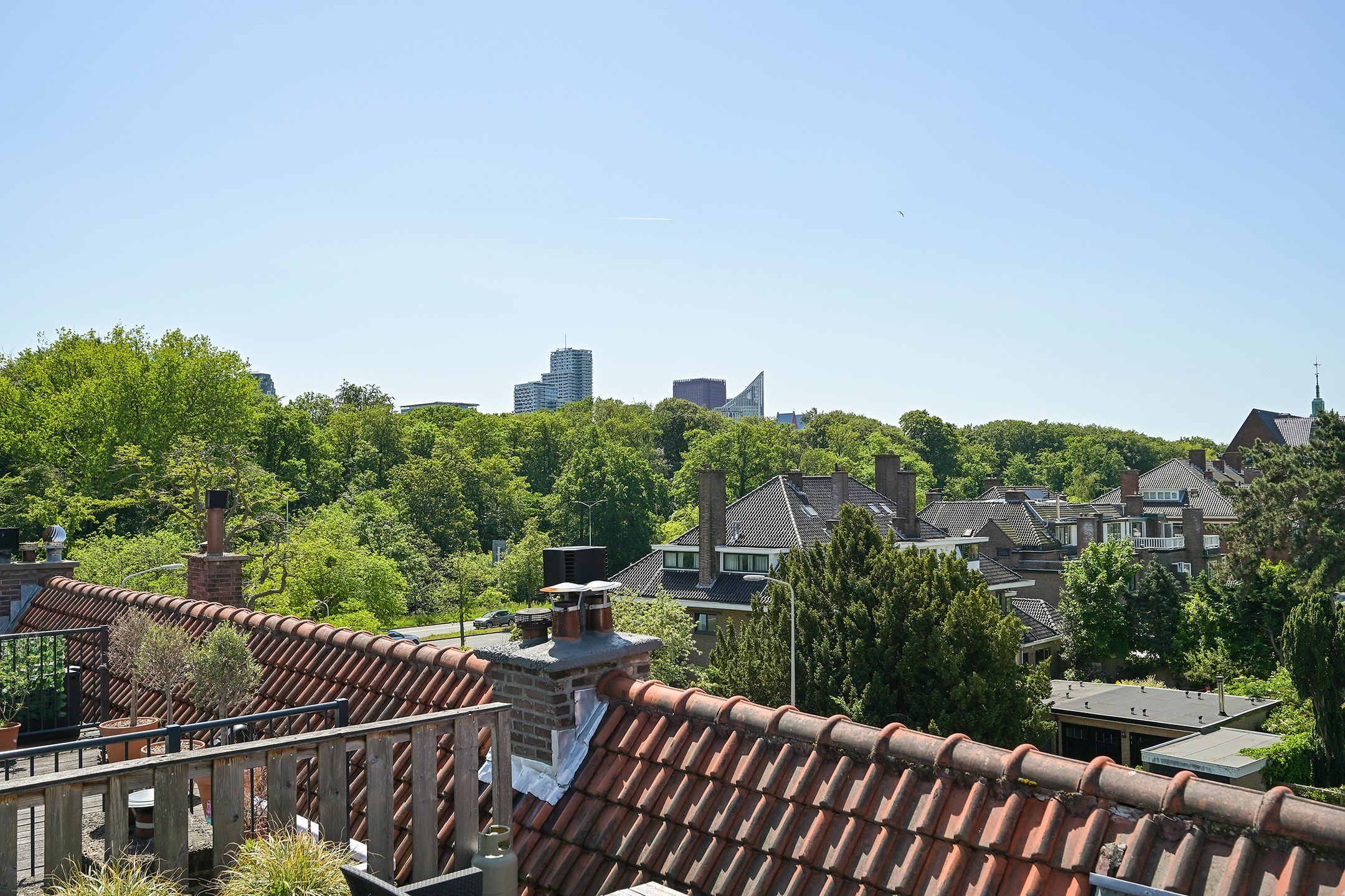 Photo 48 of Van Hoytemastraat 1-F