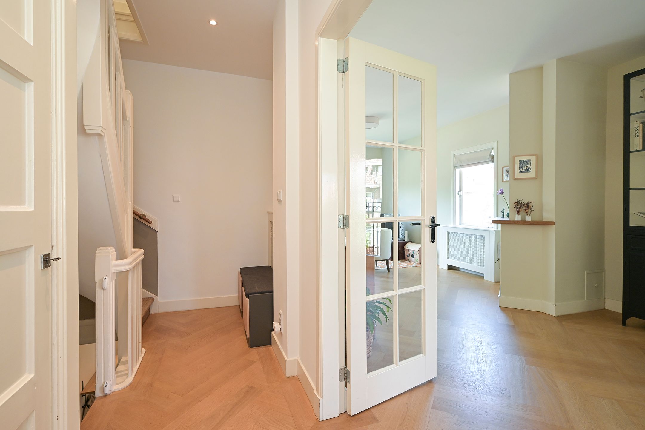 Photo 9 of Van Hoytemastraat 1-F