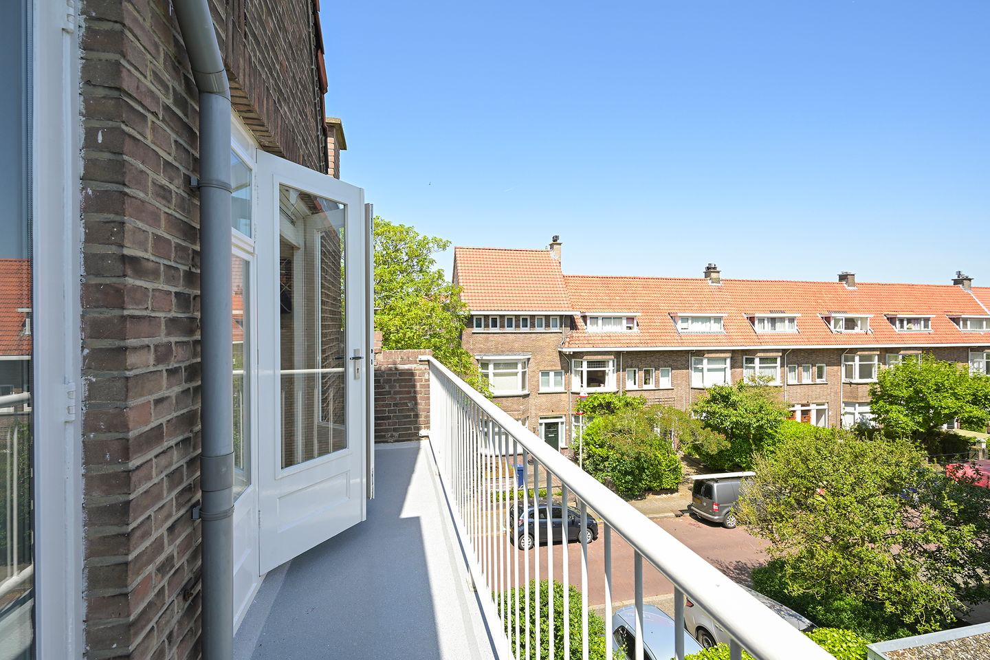 Photo 35 of Van Hoytemastraat 1-F