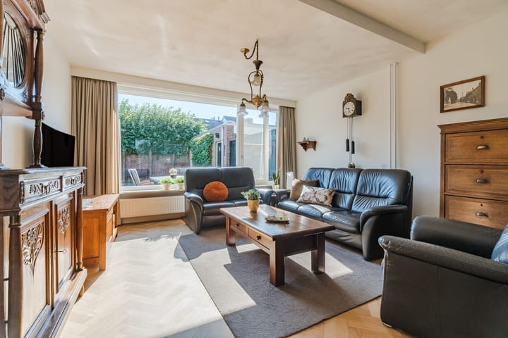 Twee-onder-één-kap te koop: Min. Aalbersestraat 34, Valkenswaard