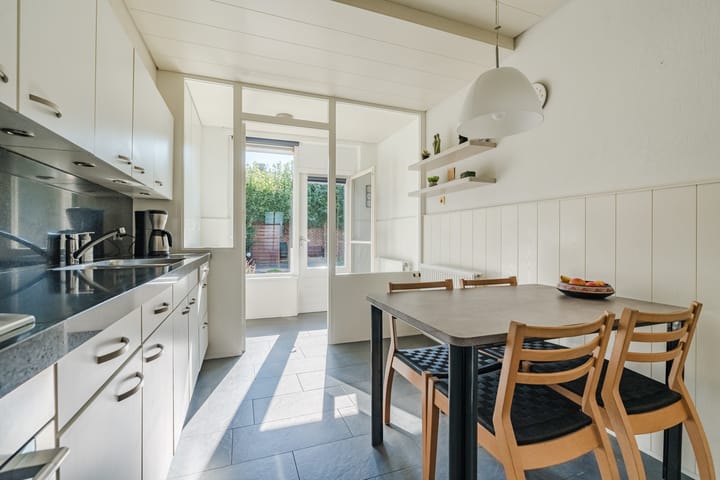 Twee-onder-één-kap te koop: Min. Aalbersestraat 34, Valkenswaard