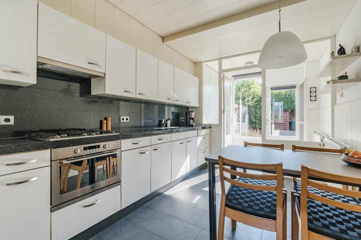 Twee-onder-één-kap te koop: Min. Aalbersestraat 34, Valkenswaard