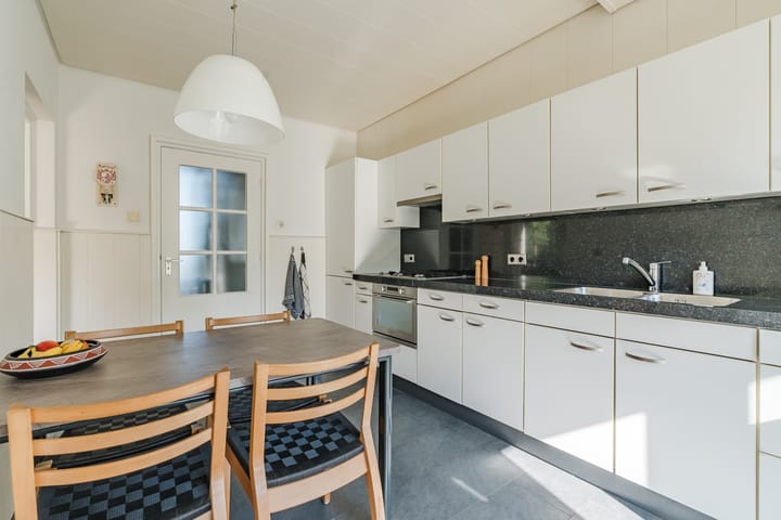 Twee-onder-één-kap te koop: Min. Aalbersestraat 34, Valkenswaard