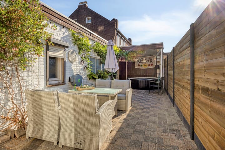 Tussenwoning te koop: Vondelstraat 3, Brunssum