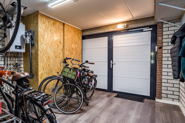 Twee-onder-één-kap te koop: Bredeweg 36, Nederweert