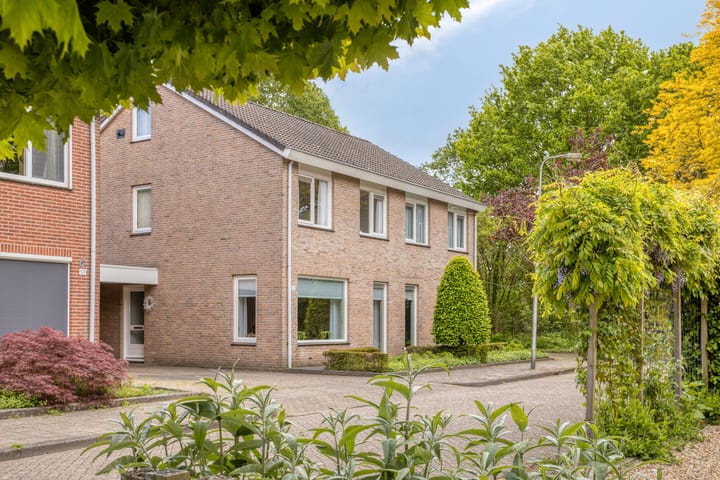Tussenwoning te koop: Wezelstraat 59, Hengelo