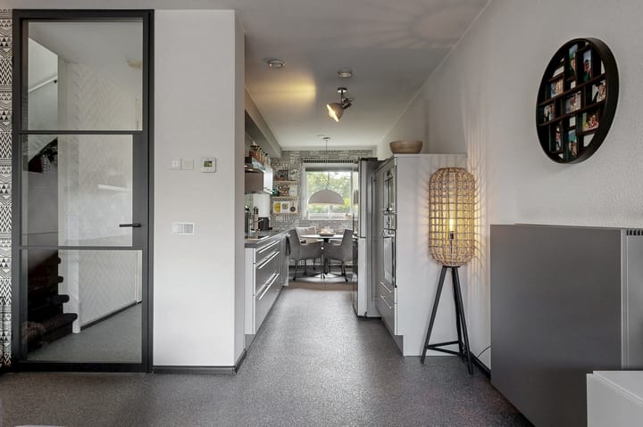 Tussenwoning te koop: Binnenhoek 24, Tiel