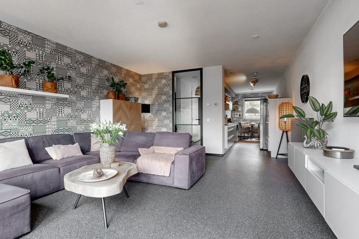 Tussenwoning te koop: Binnenhoek 24, Tiel