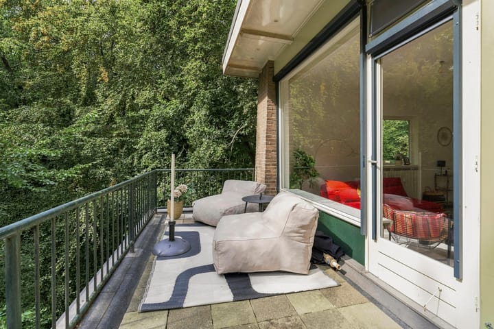 Photo 2 of Franckstraat 7-4
