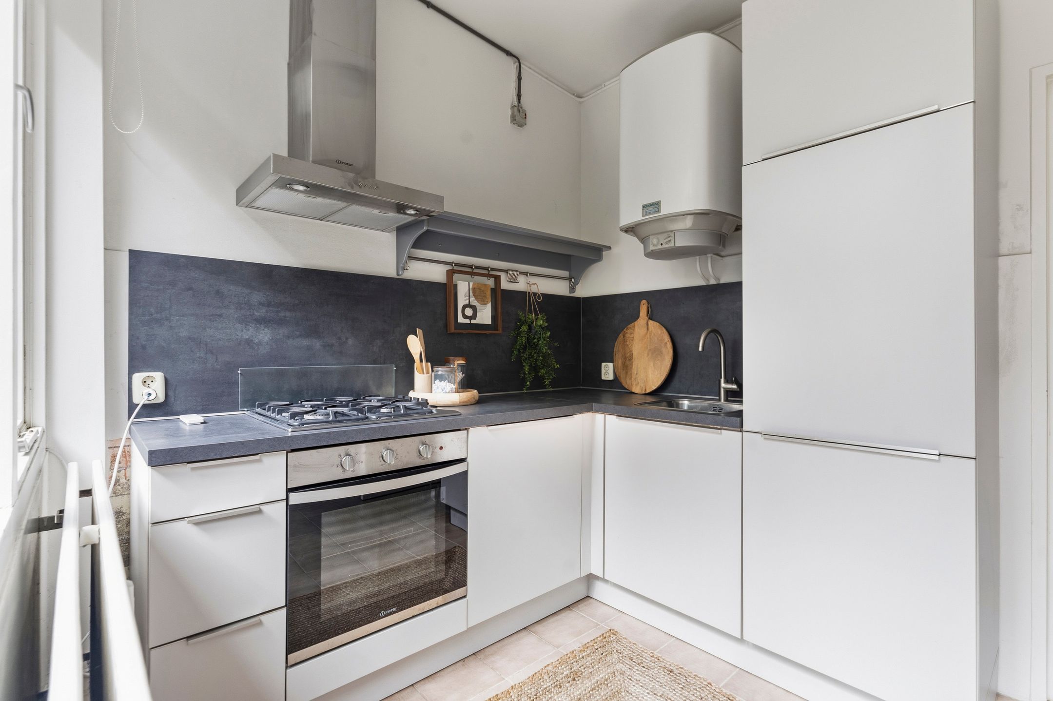 Photo 12 of Franckstraat 7-4