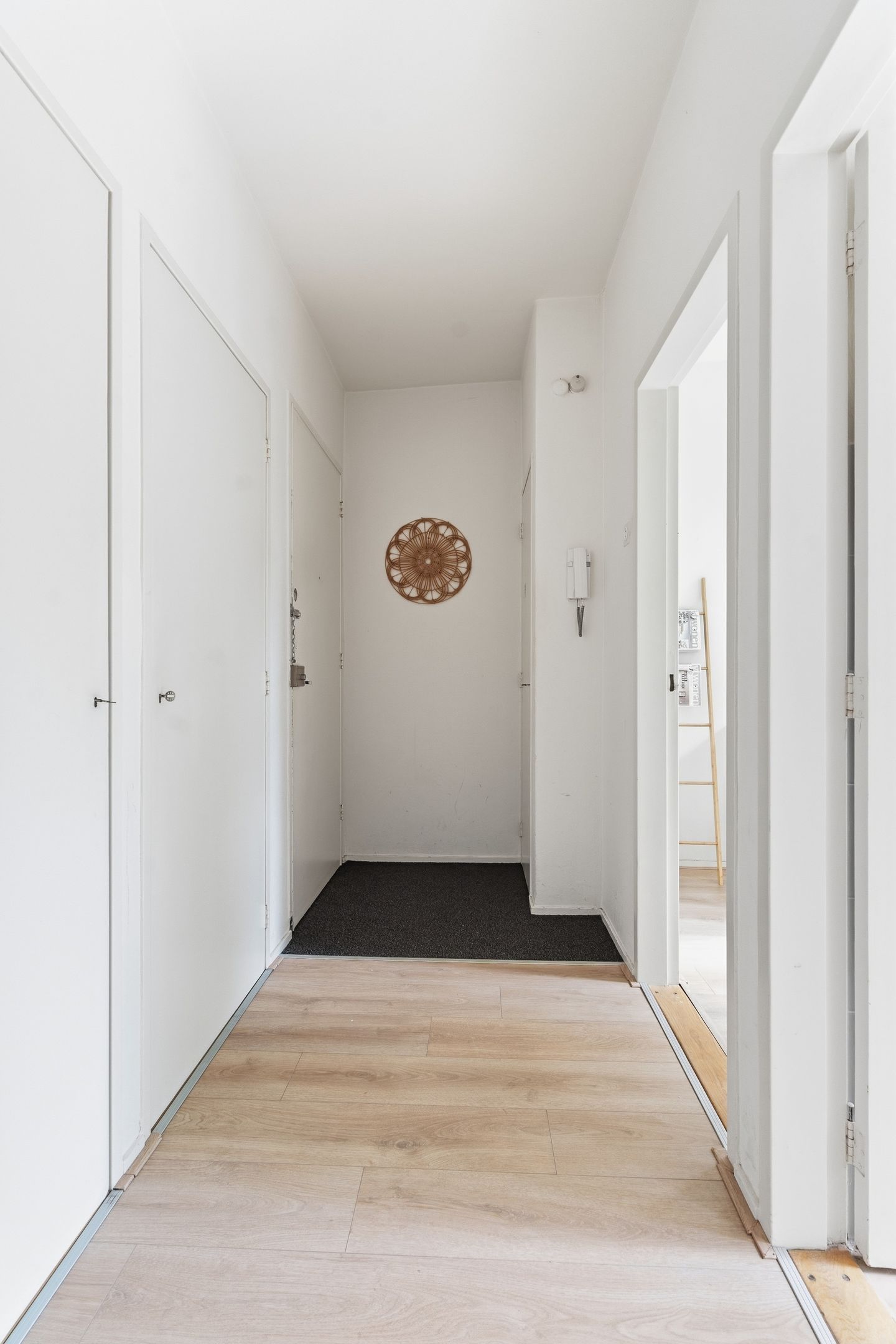 Photo 19 of Franckstraat 7-4