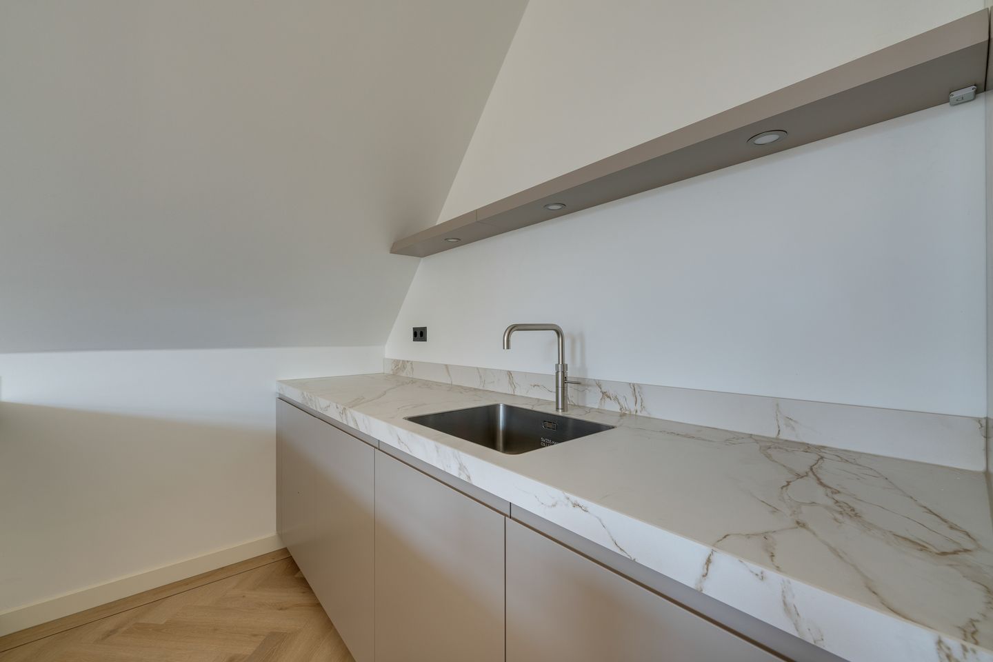 Photo 25 of Noordeinde 40-A