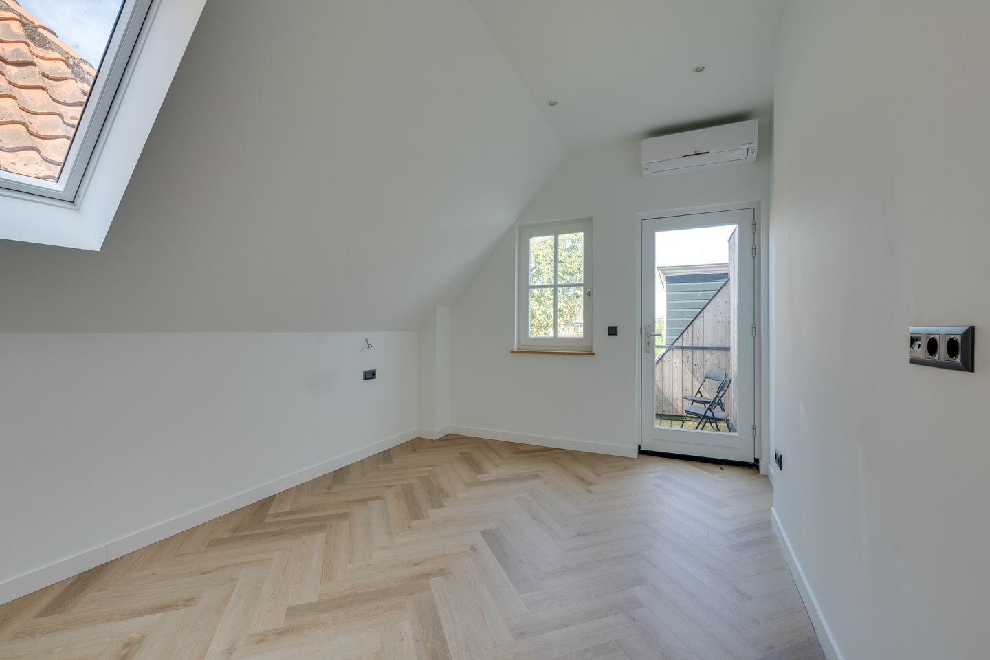 Photo 29 of Noordeinde 40-A