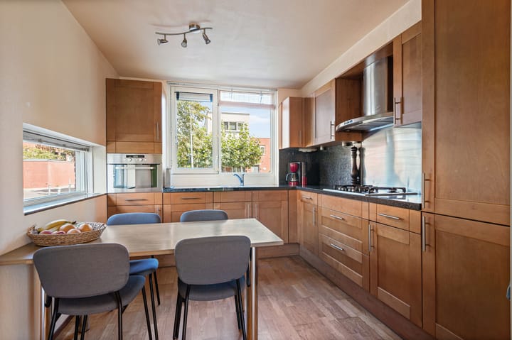 Hoekwoning te koop: Henriëtte Roland Holstlaan 13, Hoofddorp