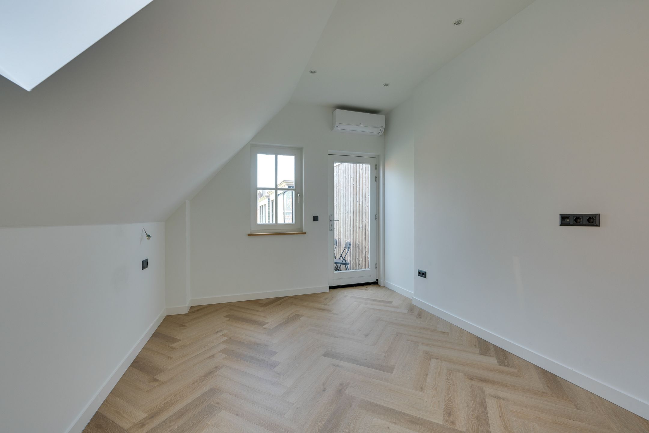 Photo 30 of Noordeinde 40-A