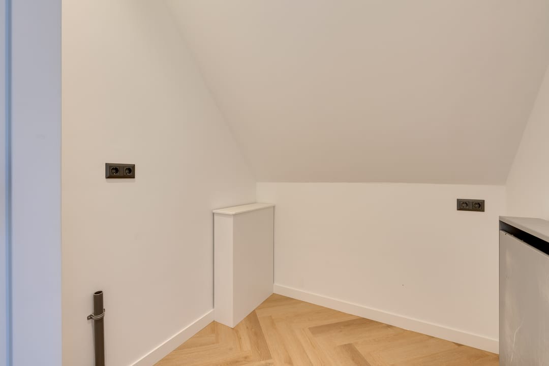 Photo 38 of Noordeinde 40-A