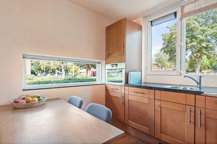 Hoekwoning te koop: Henriëtte Roland Holstlaan 13, Hoofddorp