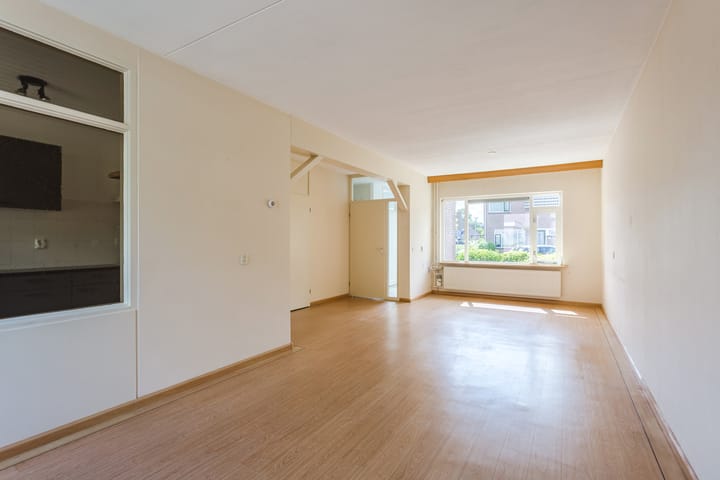 Tussenwoning te koop: Buizerdlaan 24, Nijkerk