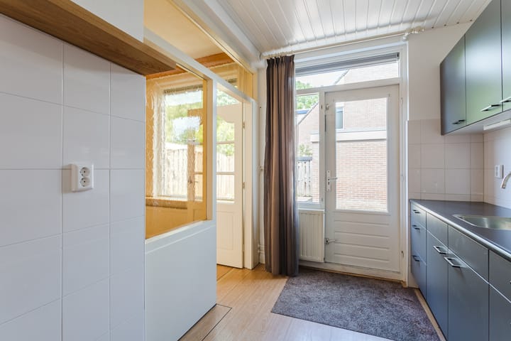 Tussenwoning te koop: Buizerdlaan 24, Nijkerk