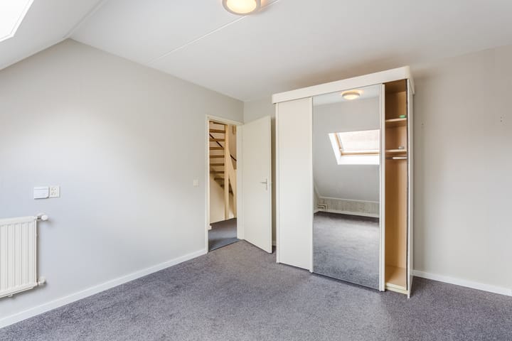 Tussenwoning te koop: Buizerdlaan 24, Nijkerk