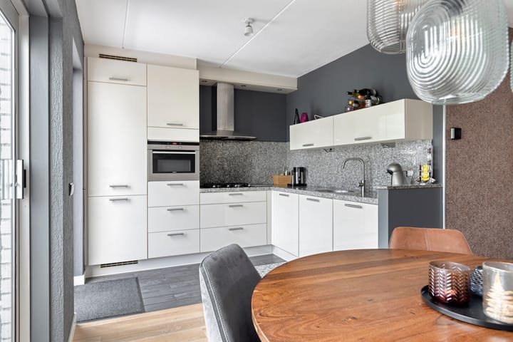 Tussenwoning te koop: Amnestylaan 4, Middelburg