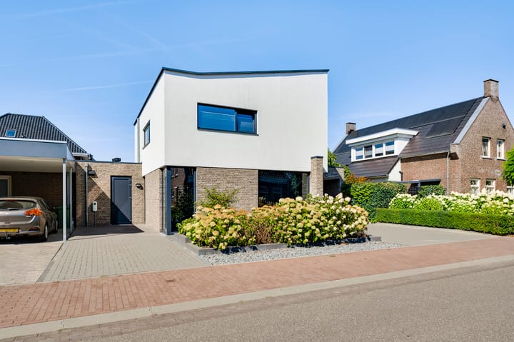 Photo 3 of Prinsessenstraat 8