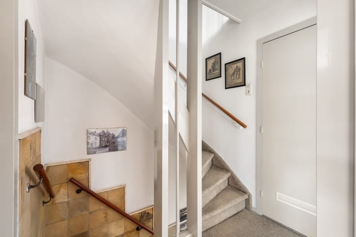 Tussenwoning te koop: Marterlaan 70, Hilversum