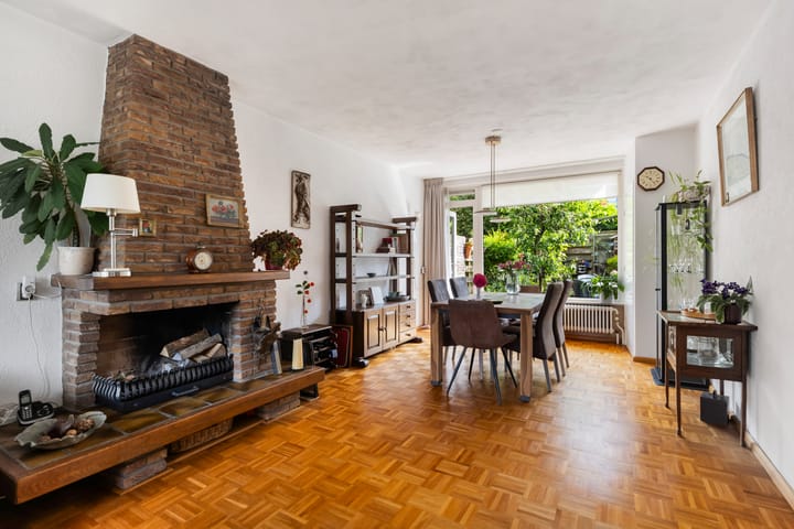 Tussenwoning te koop: Marterlaan 70, Hilversum