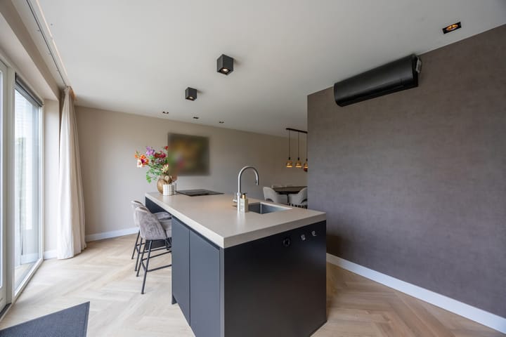 Vrijstaande woning te koop: J.H.Burgerlaan 26, 'S-Graveland