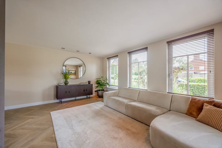 Vrijstaande woning te koop: J.H.Burgerlaan 26, 'S-Graveland