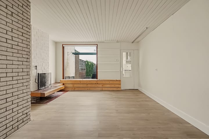 Tussenwoning te koop: Moriaanseweg Oost 116, Hellevoetsluis