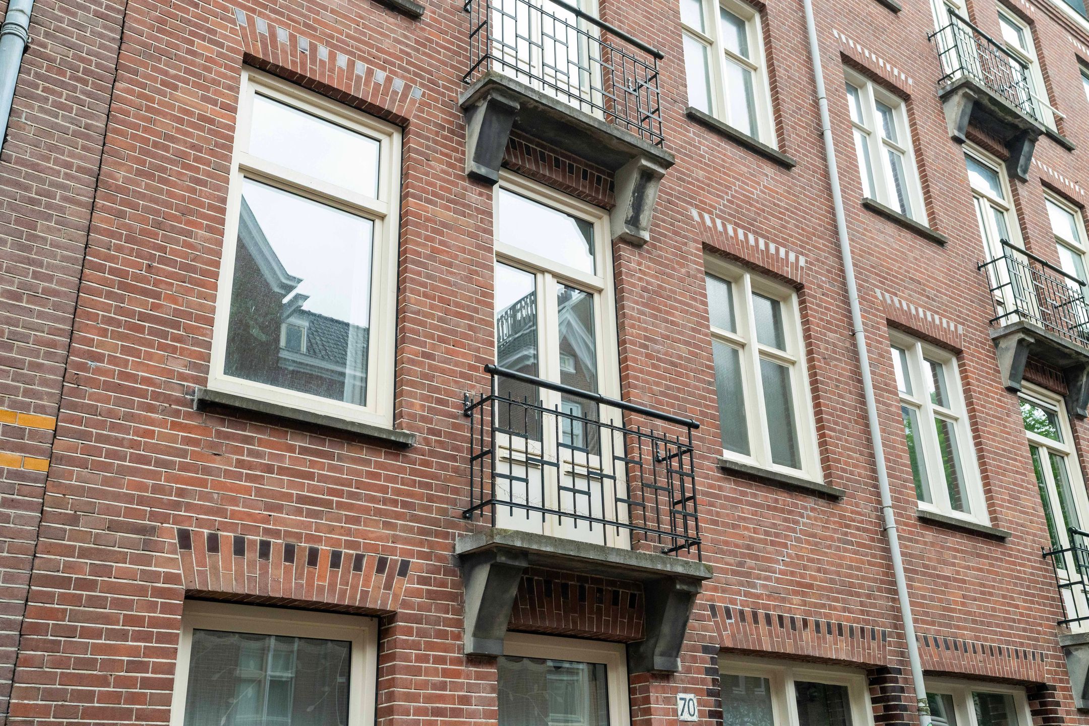 Photo 6 of Madurastraat 70-1