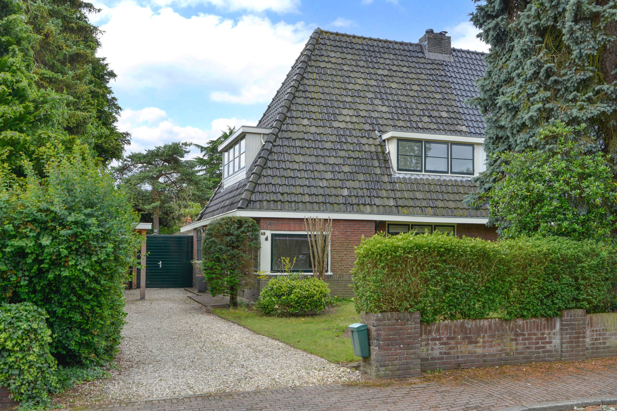 Photo 39 of Hooghuizenweg 25