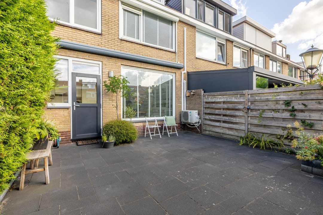 Photo 32 of Eemstraat 12