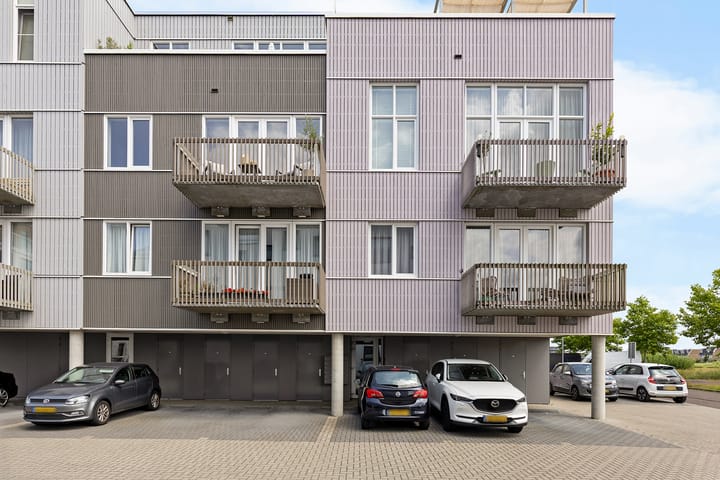 Appartement te koop: Frankrijkkade 272, Almere