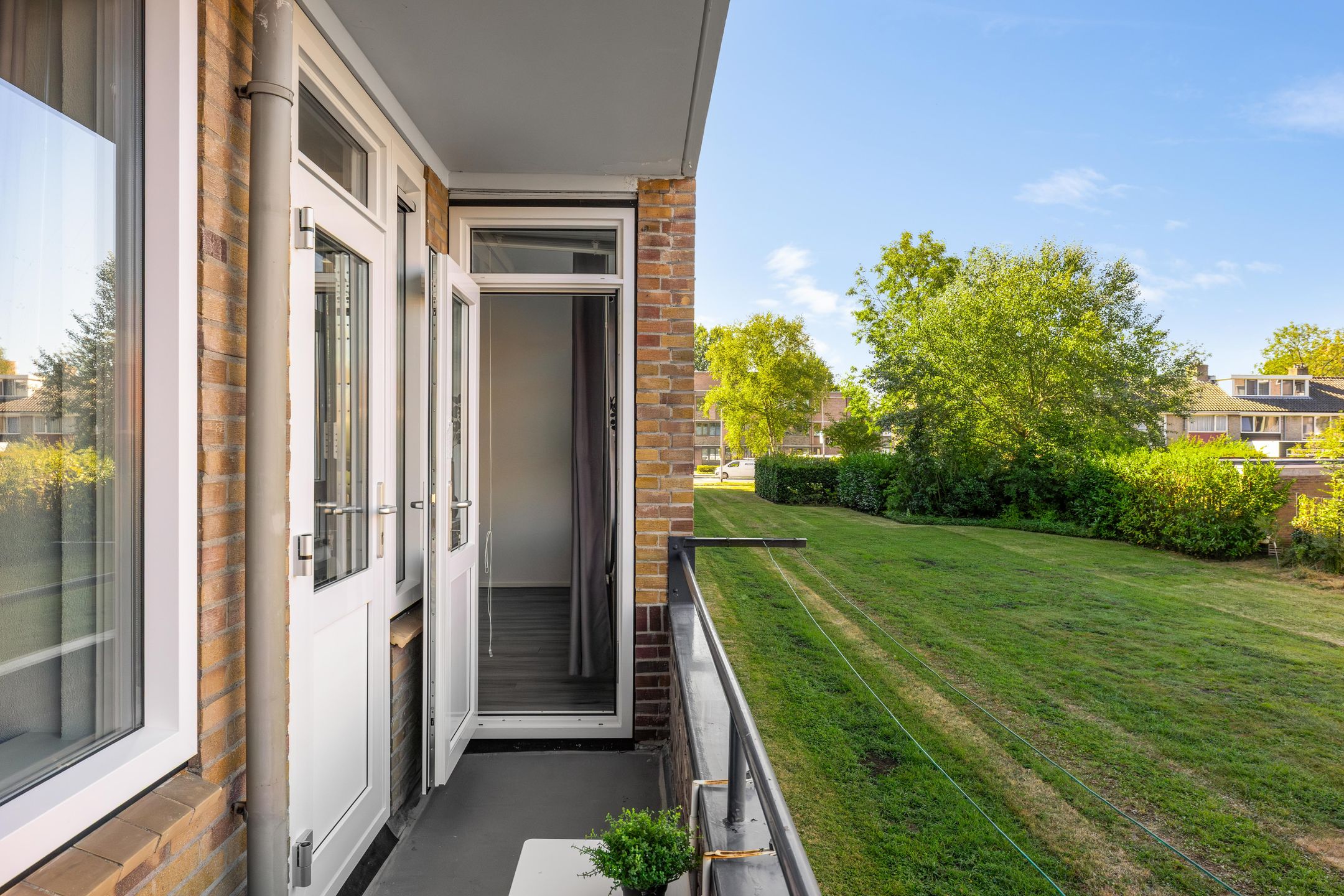 Photo 3 of Van Lenneplaan 333