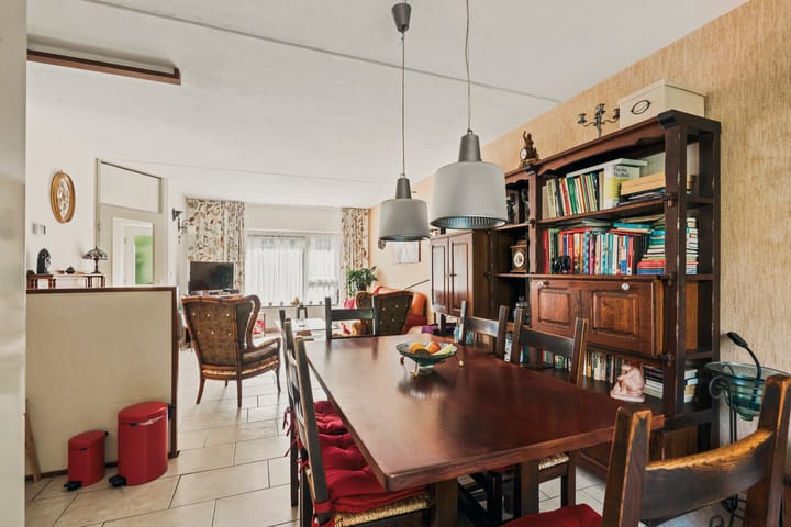 Tussenwoning te koop: Hammarskjöldstraat 171, Hoofddorp