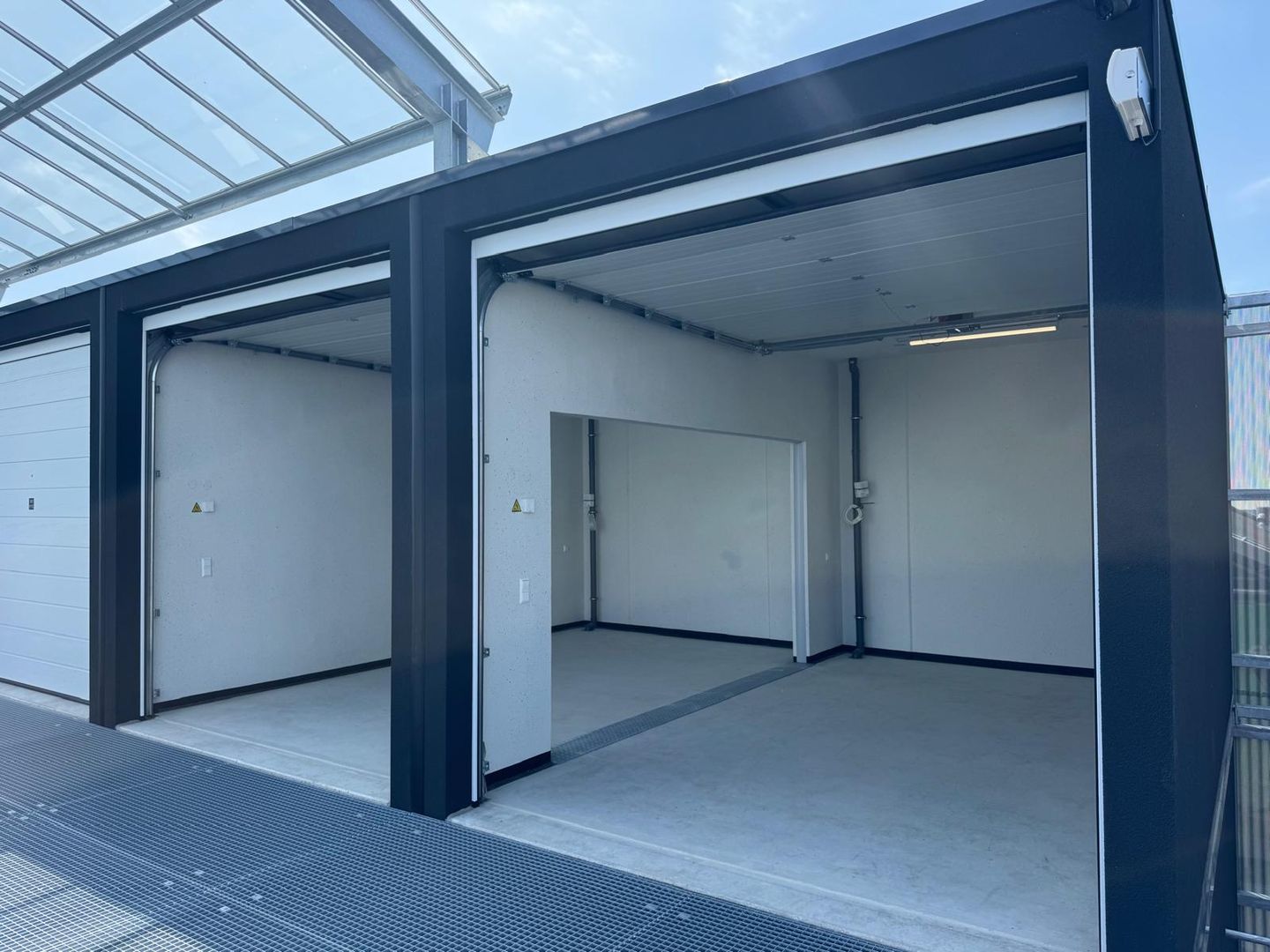 View photo 2 of Vlotlaan 533-H