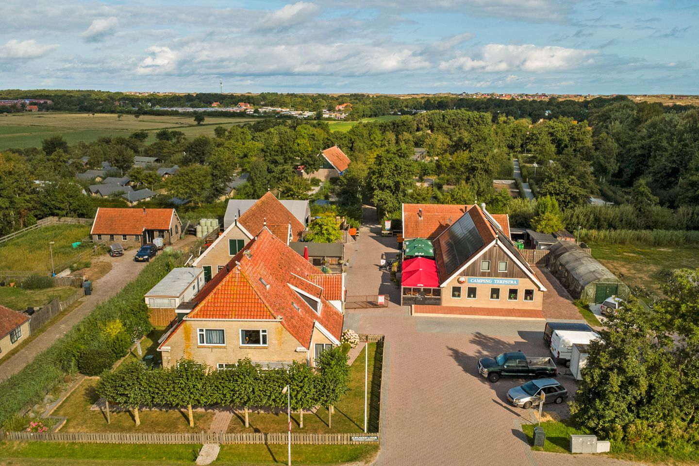 Bekijk foto 2 van Midslander Hoofdweg 27