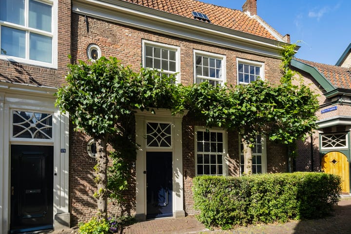 Hoekwoning te koop: Muurhuizen 177, Amersfoort