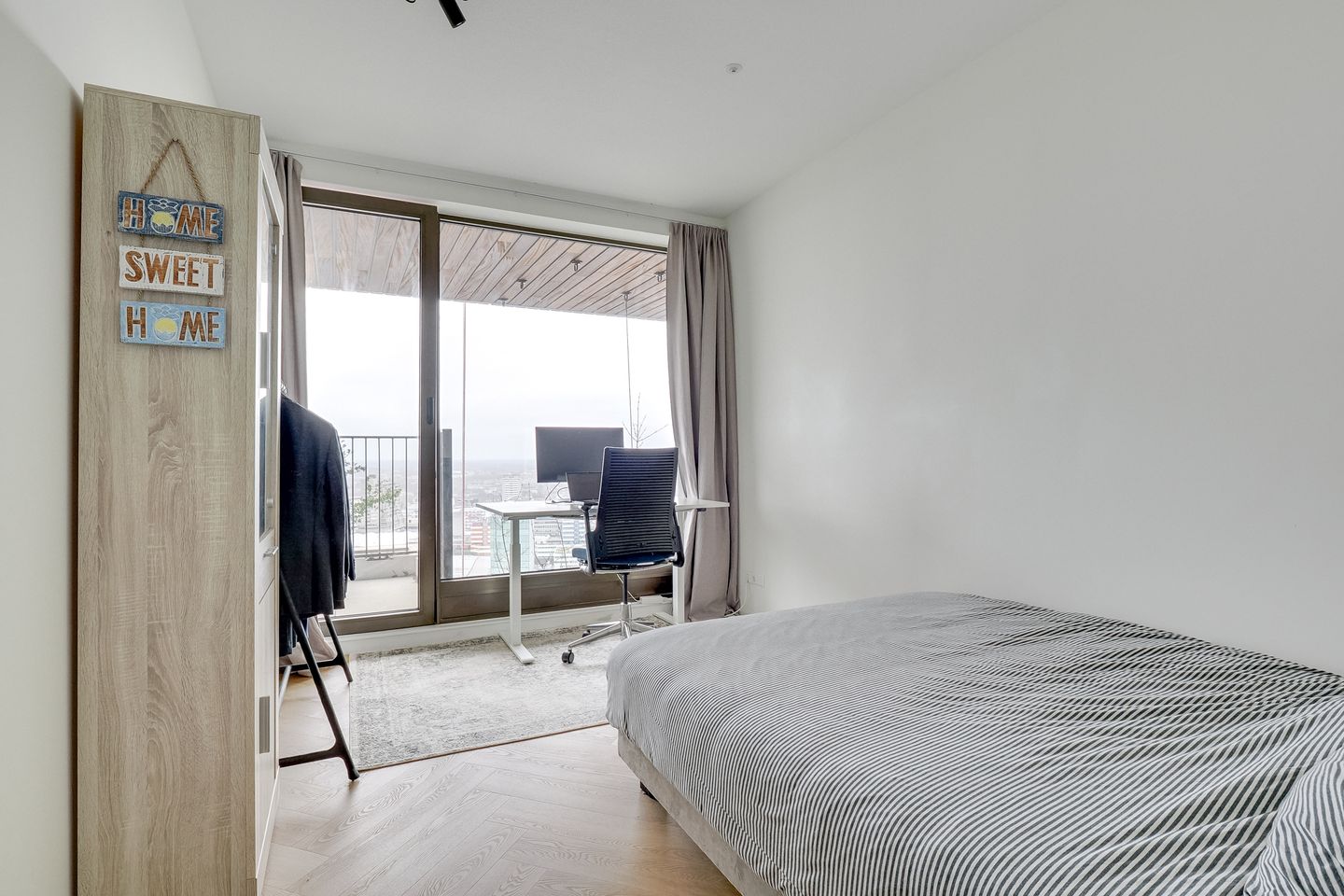 Photo 34 of Hoola van Nootenstraat 388