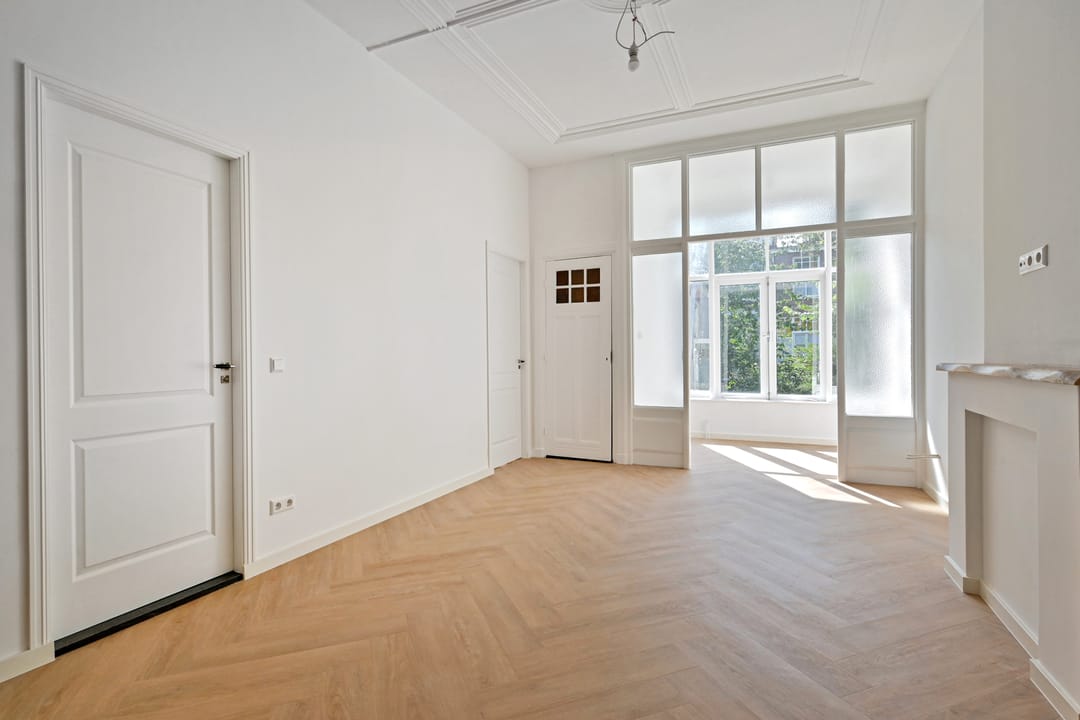Photo 7 of Van Loostraat 142