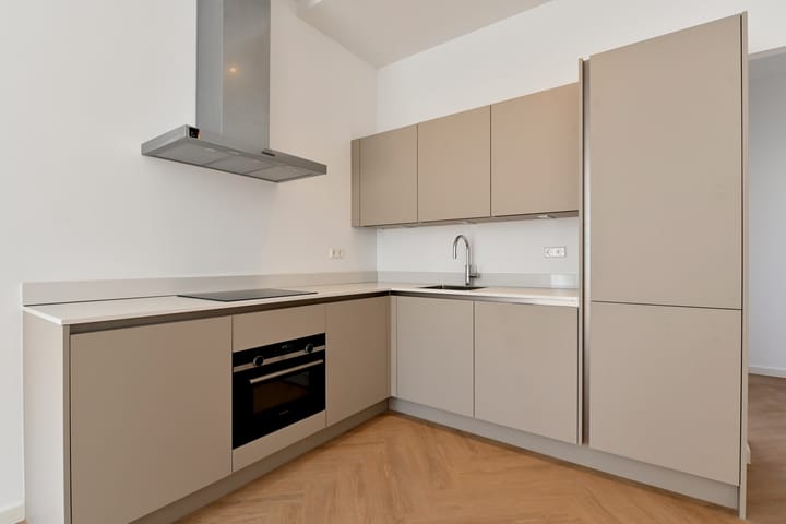 Photo 3 of Van Loostraat 142