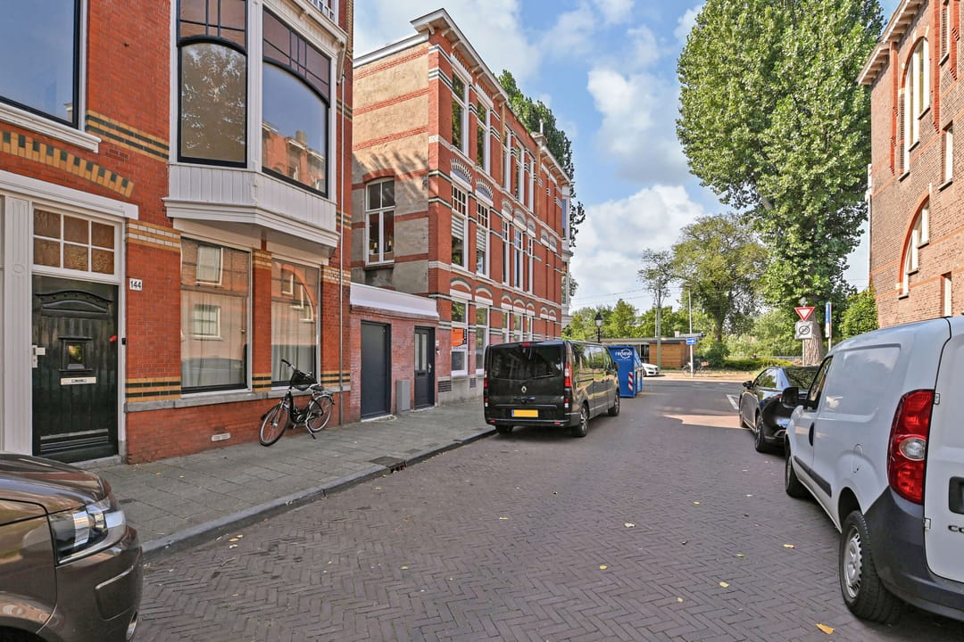 Photo 28 of Van Loostraat 142