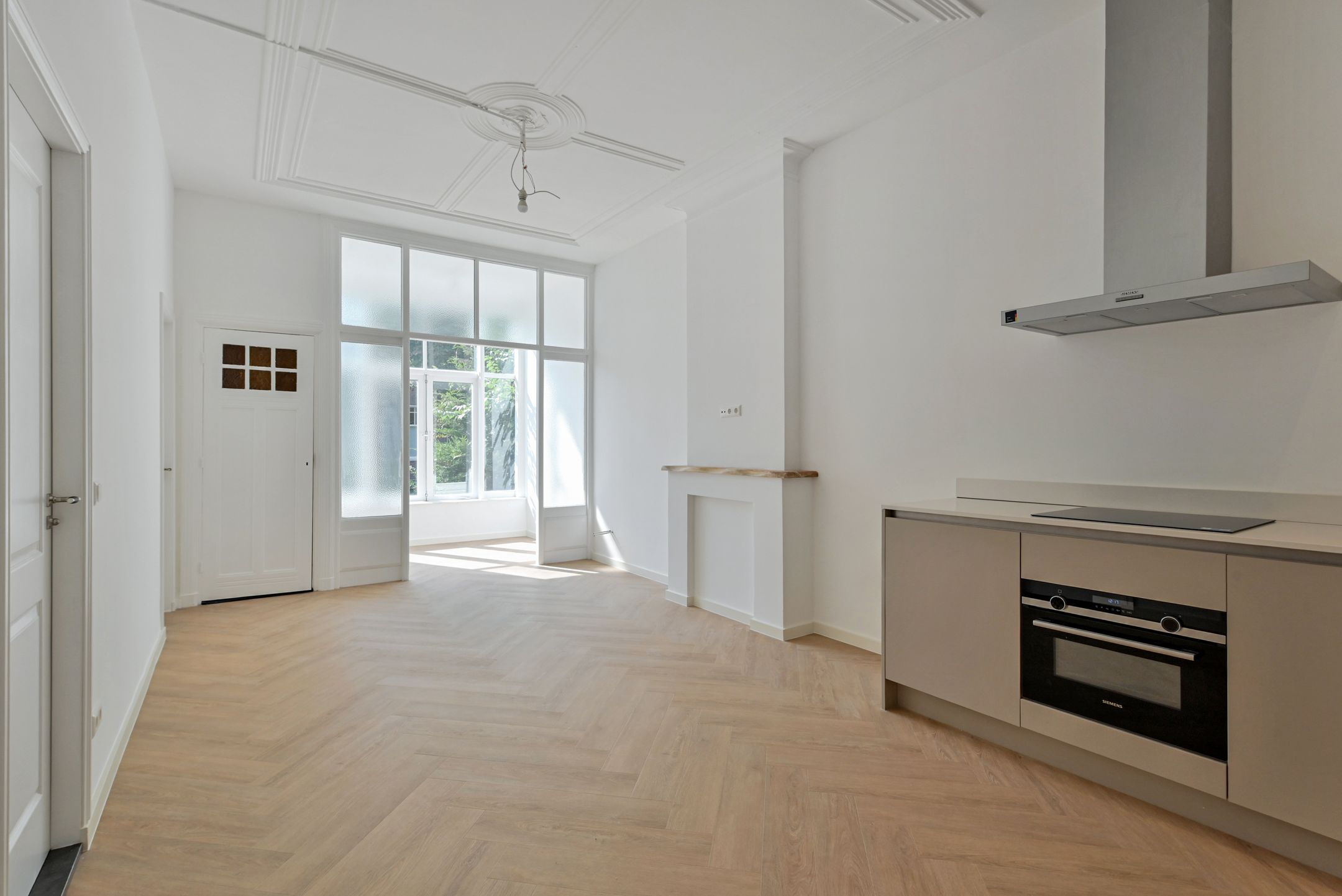 Photo 12 of Van Loostraat 142
