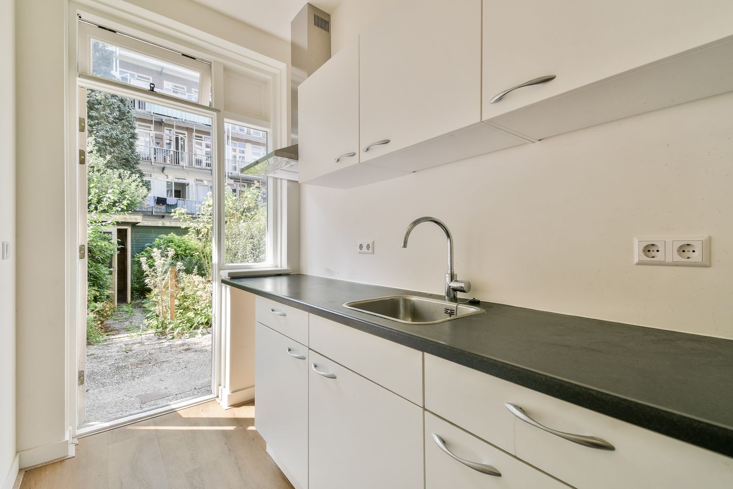 Foto 10 van Sassenheimstraat 71-H