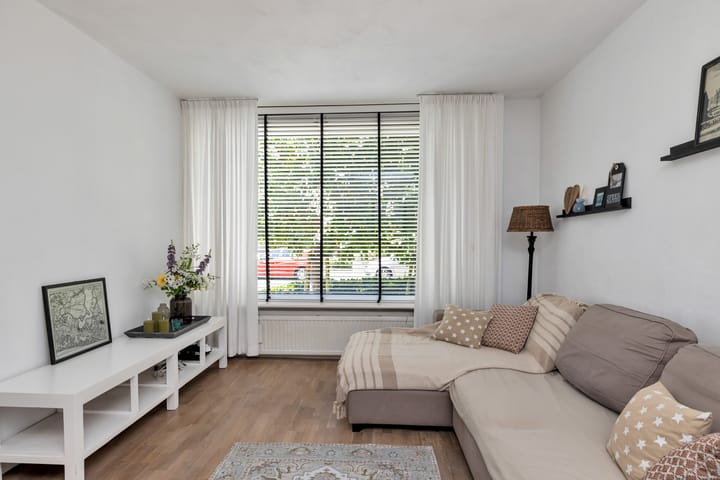 Tussenwoning te koop: Jozef Israëlsstraat 25, Lisse