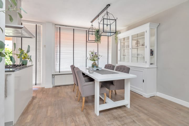 Tussenwoning te koop: Jozef Israëlsstraat 25, Lisse